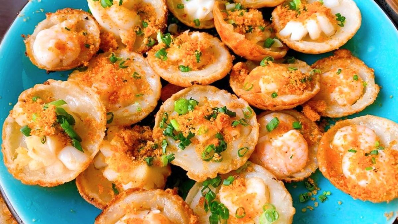 Try The Tantalizing Banh Khot