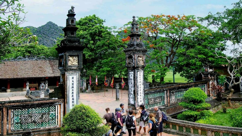 Cross To The Temple Of King Dinh And King Le