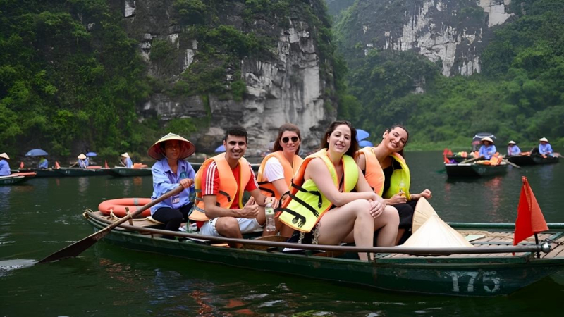Take A 2 Hour Excursion On A Bamboo Boat Rowing By Locals