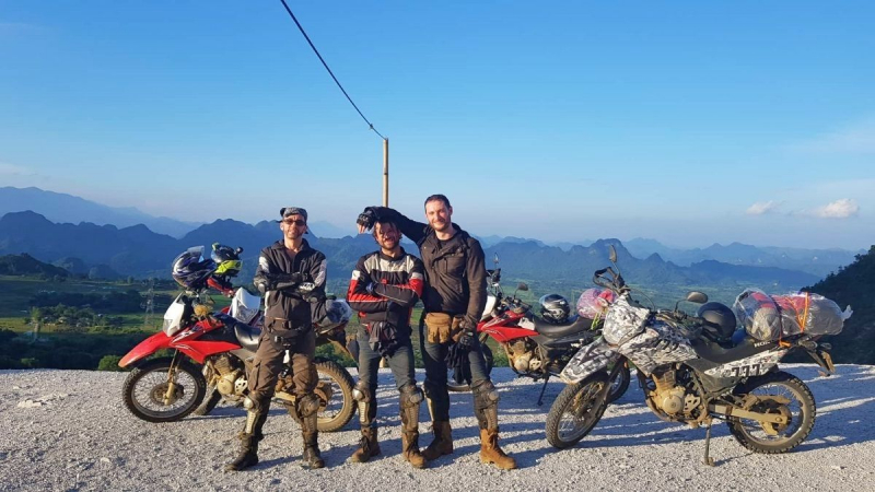 Day 2 Ride To The Traditional Sin Chai Village