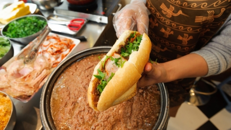 Mouth Watering Vietnamese Bread With Fresh Ingredients