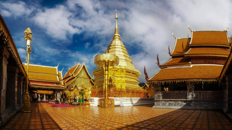 Wander Around Wat Phra That Doi Suthep