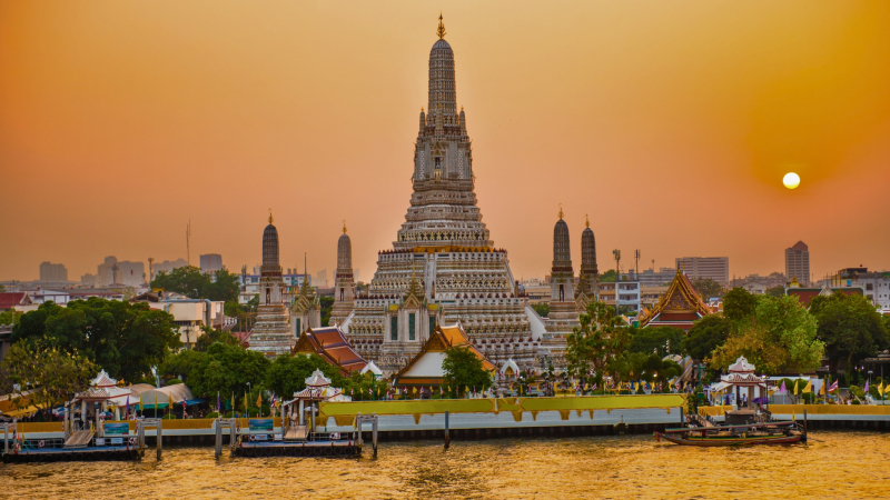 Day 2 Wat Arun On The Bank Of Chao Phraya River