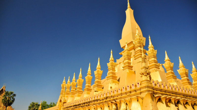 Day 17 Admire The Symbol Of Laos - That Luang Stupa