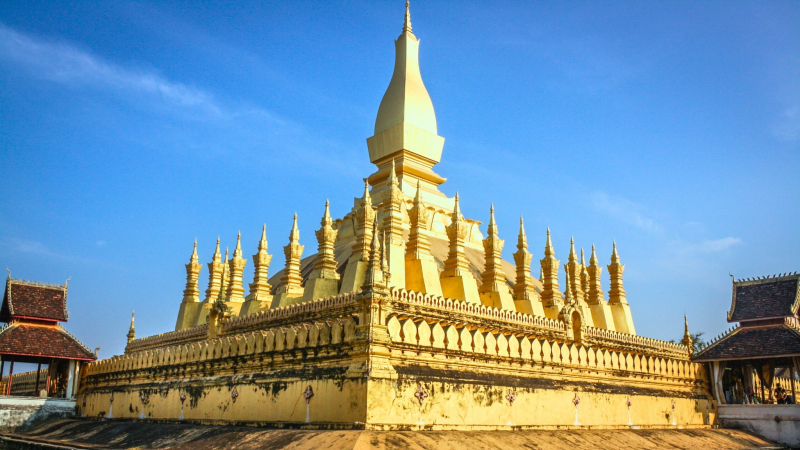 Day 1 Admire The Magnificent That Luang Stupa