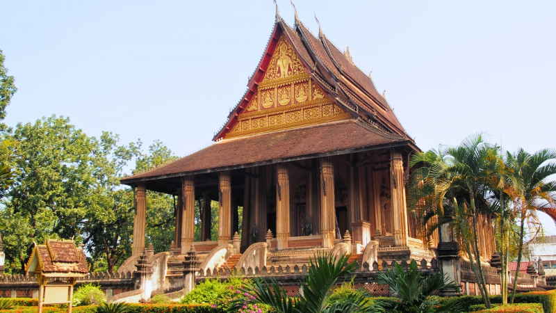 Day 6 View A Collection Of Lao And Khmer Artwork At Wat Phra Keo