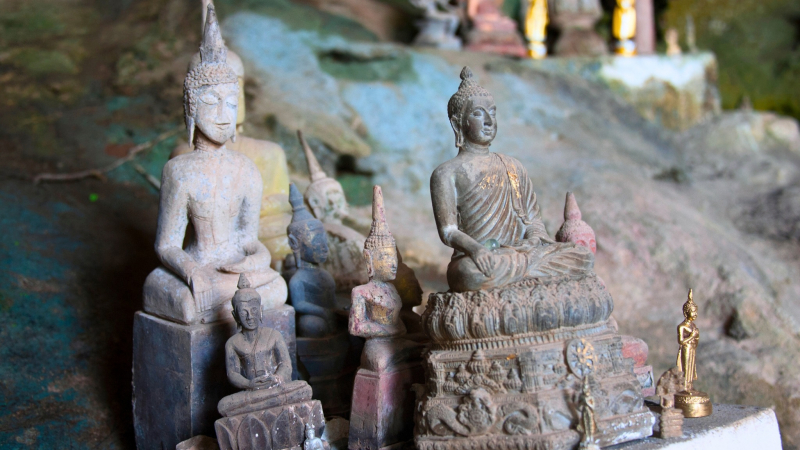Day 2 Pak Ou Caves Sacred Caves Of Buddha
