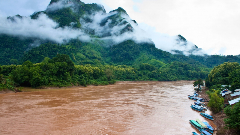 Day 4 Have A Boat Trip On The Quiet Nam Ou River