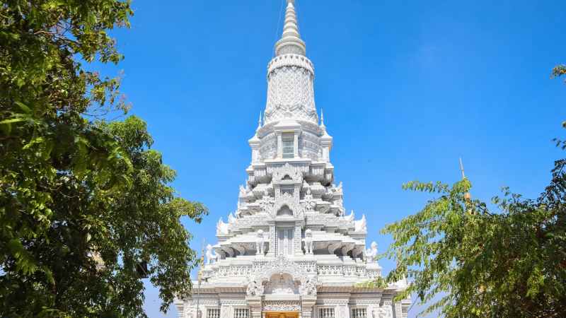 Day 2 Visit Oudong Mountain To View An Ancient City Of The Post Angkorian Period