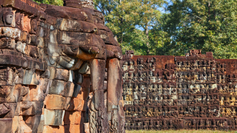 Day 2 The Terrace Of The Elephants, A Ornamental Wall Decorated With Carved Elephants