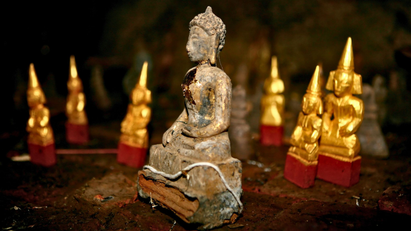 Day 2 Come To Pak Ou Caves To View Thousand Of Buddha Statue