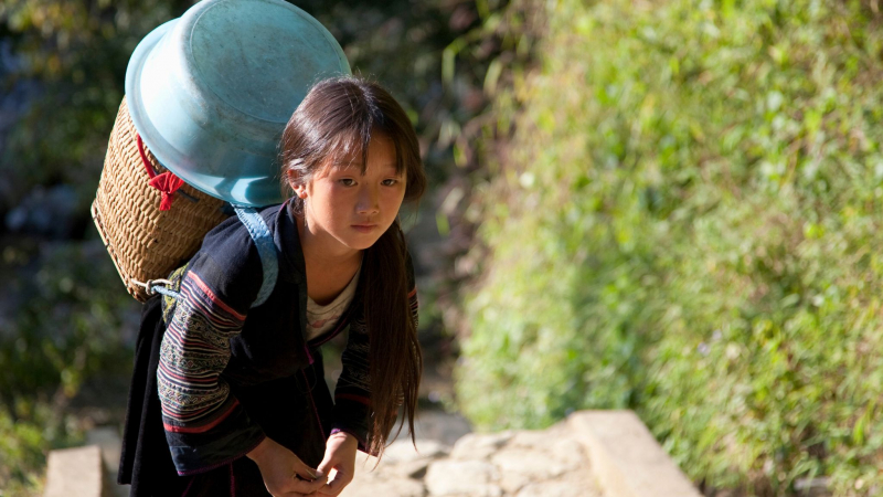 Make Friends With The Adorable Black H'mong Ethnic People