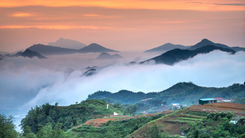 Admire The Panoramic Views Of The Hoang Lien Son Mountain Range