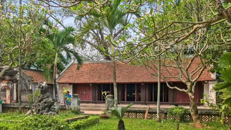 A Glimpse Of Hoa Lu Ninh Binh