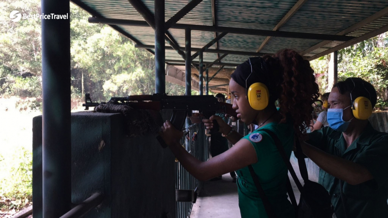 Try AK 47 And Machine Gun Shooting With Real Bullets