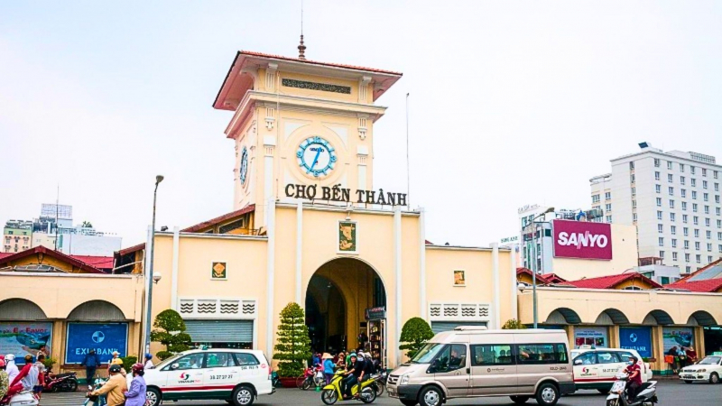 Shopping At Ben Thanh Market The Symbol Of The City