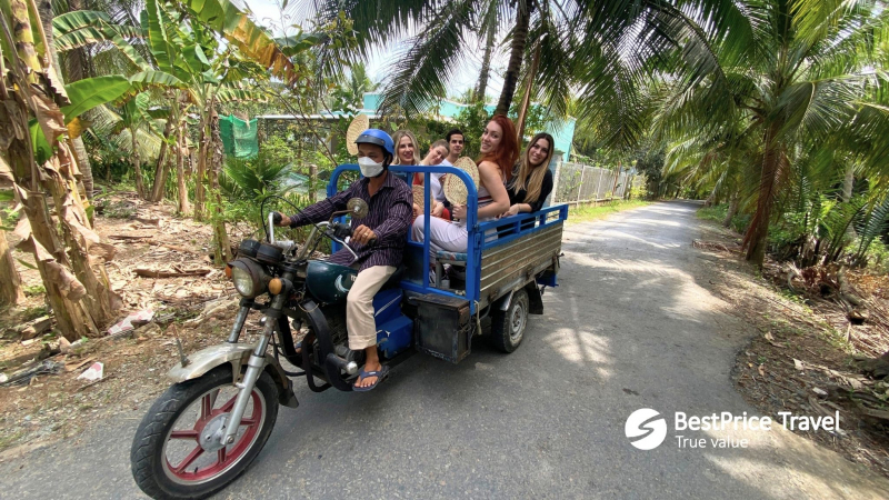 Hop Aboard A 'Xe Loi' To Observe Locals In Their Everyday Lives
