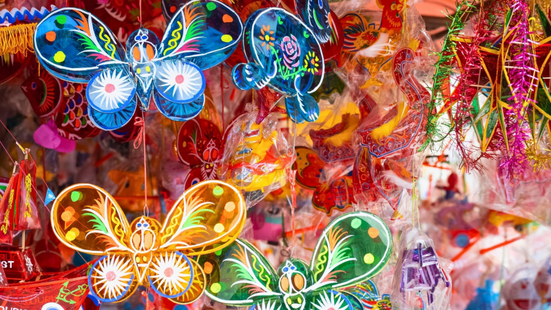 Shop Unique Gifts Or Souvenirs At ChinaTown (Cho Lon)