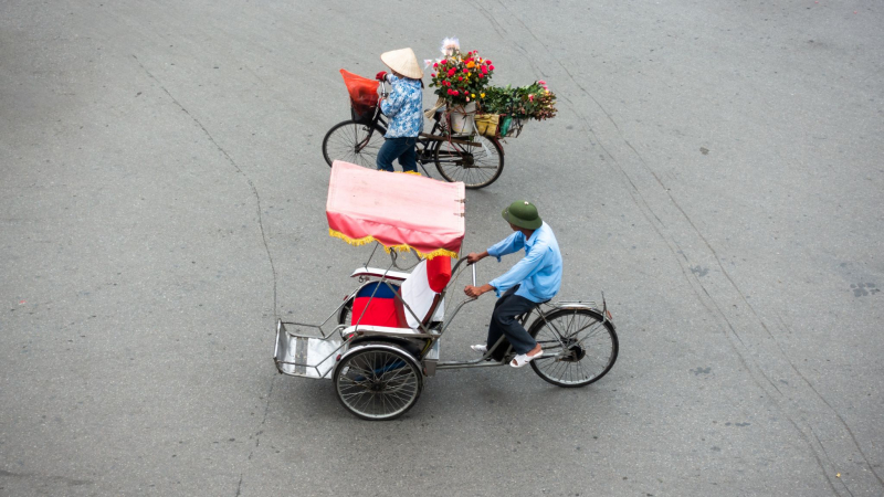 Immerse Yourself In The Bustling Lives On A Cyclo Ride