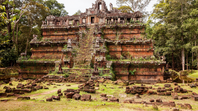 Phimeanakas A Hindu Temple In The Khleang Style