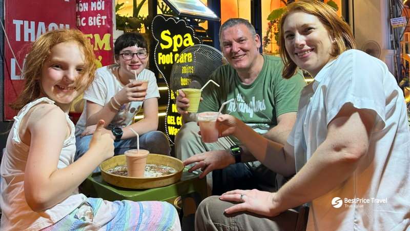 Have A Flavorful Drink At A Vietnamese Vendor