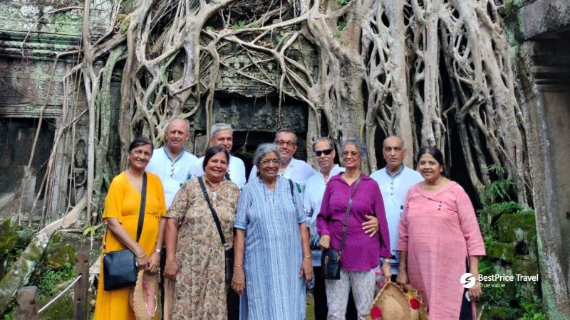 Day 13 Visit The Location Of Famous Hollywood Film Ta Prohm Temple