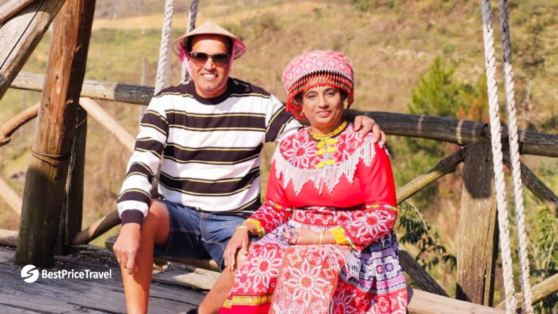 Day 2 Try On Traditional Costumes Of Ethnic Minorities