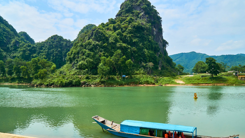 Day 7 Explore Caves In Phong Nha Ke Bang National Park