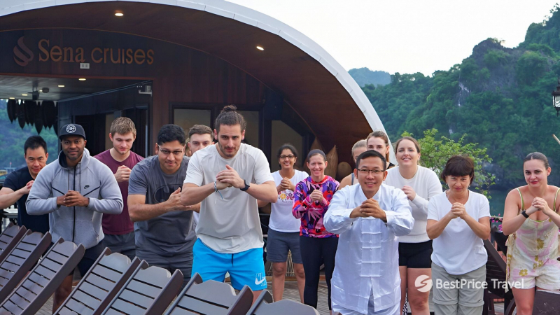 Day 5 Practice Tai Chi In The Early Morning