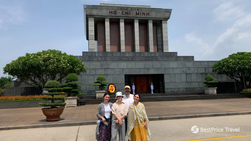 Day 7 Tourists Taking Pictures In Front Of Ho Chi Minh Mausoleum