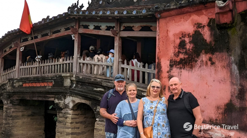 Day 3 Tourists Check In With Popular Attractions In Hoi An