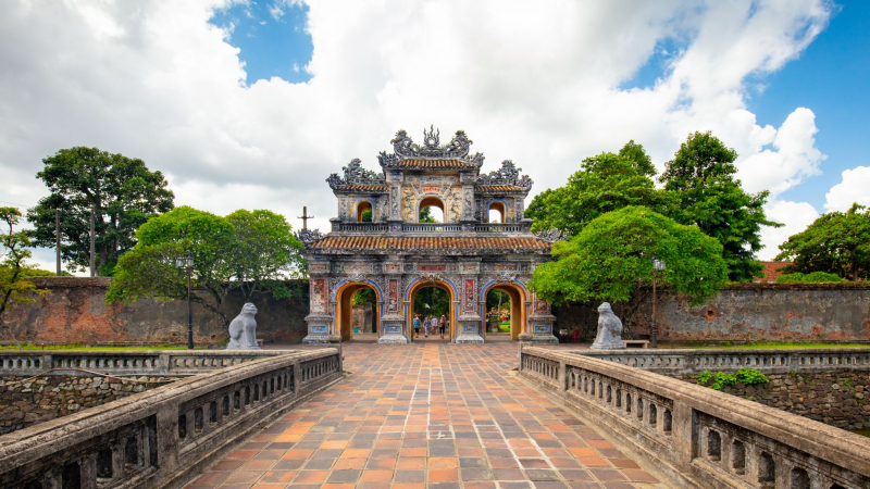 Day 5 Take A Flight To Hue