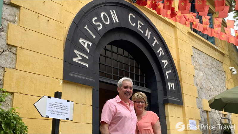 Day 11 Learn About Vietnamese History At Hoa Lo Prison