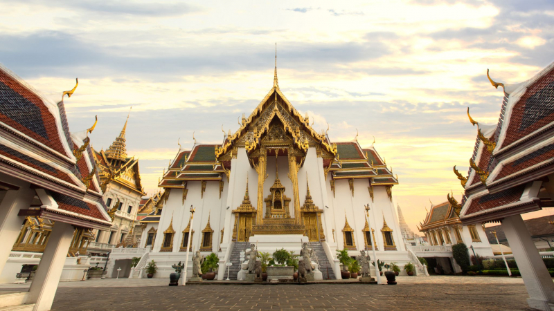 Day 2 Pay A Visit To The Grand Royal Palace
