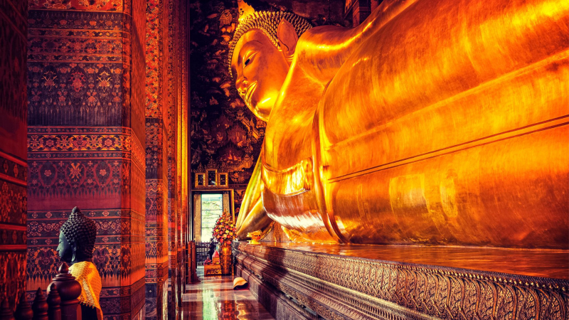 Day 2 Admire The Majestic Reclining Buddha