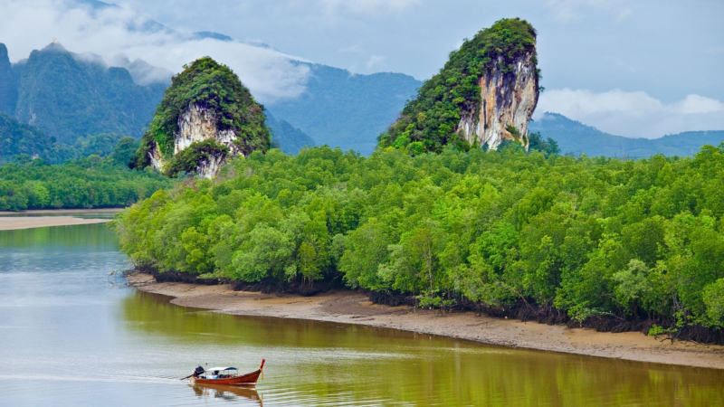 Day 2 Glide Through The Water Of The Krabi River