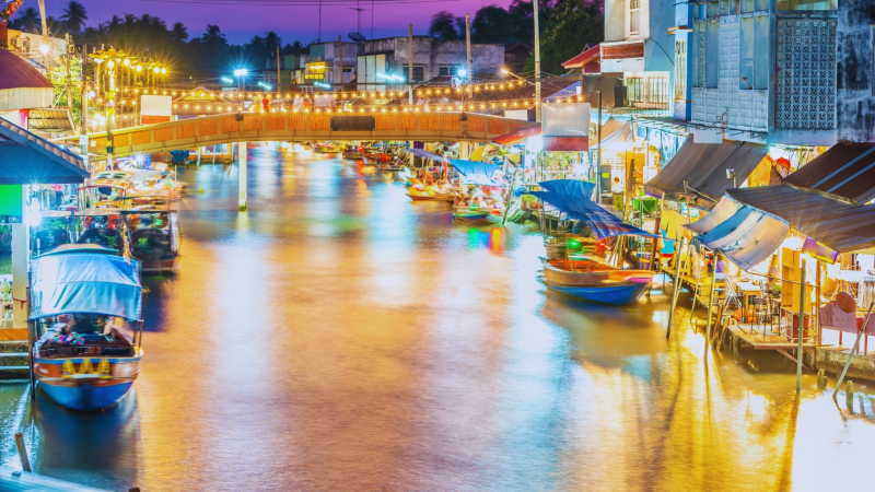 Day 3 Night At Amphawa Floating Market