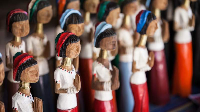 Day 8 Wooden Souvenir In Karen Tribe Village