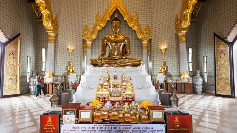 Day 2 The Golden Buddha Statue In Wat Traimit