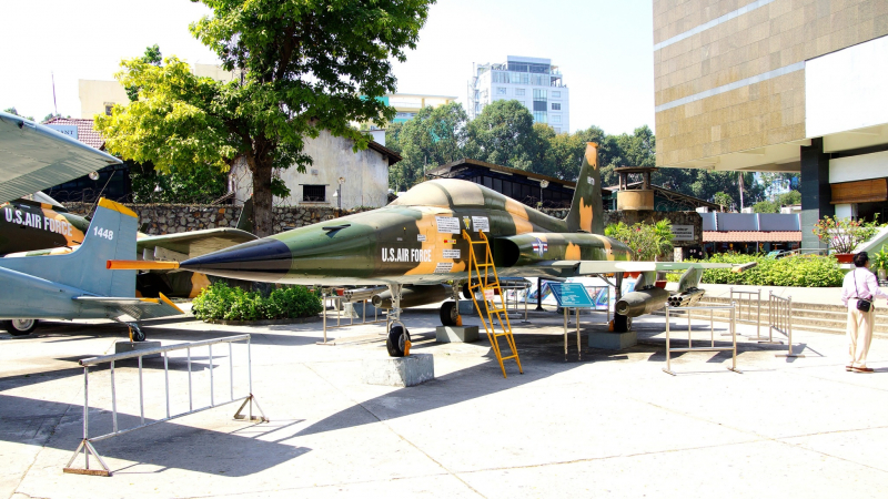 Day 11 American Plane In War Remnants Museum
