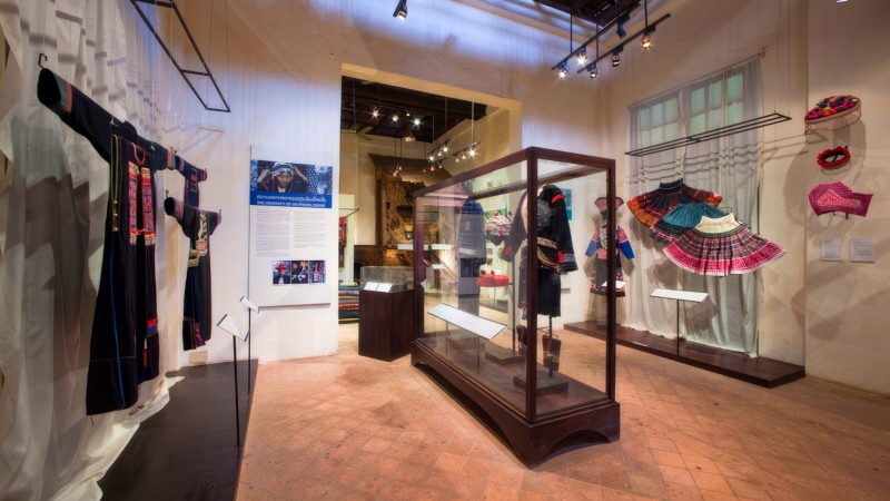 Day 2 Learn About Laos Culture At The Traditional Art And Ethnology Center