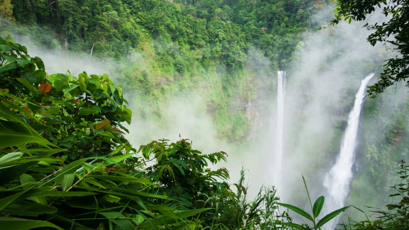 Day 9 Wonderful View Of Tad Fane Waterfall In The Mist