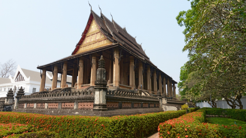 Day 1 The Classic Laotian Architecture Of Wat Prakeo