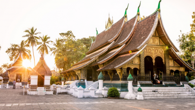 Day 6 Stunning Buddhist Architecture Of Wat Xieng Thong