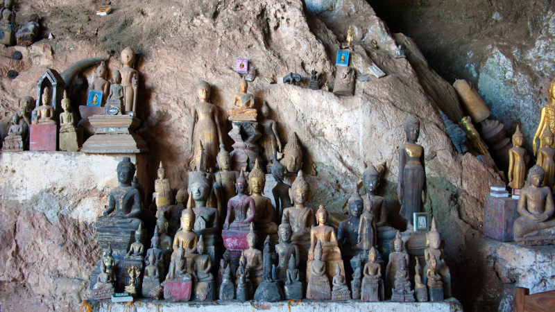 Day 8 Thousands Of Buddha Images Inside Pak Ou Cave