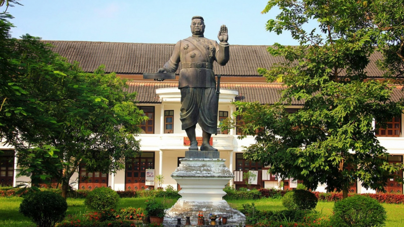 Day 2 The Statue Of King Sisavang Vong In The Royal Palace Museum