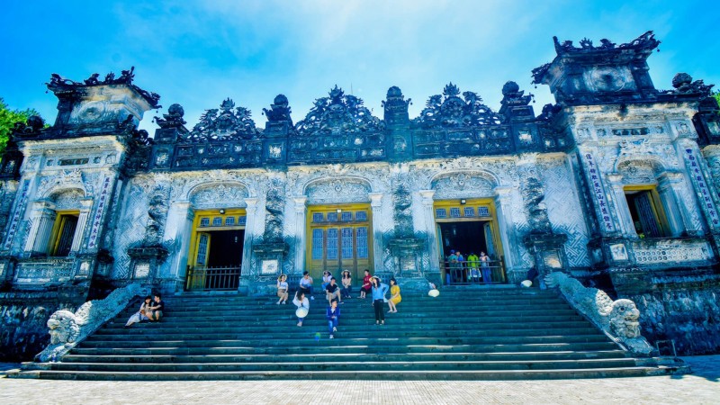 Day 5 Witness The Exquisite Elegance Of Khai Dinh Tomb