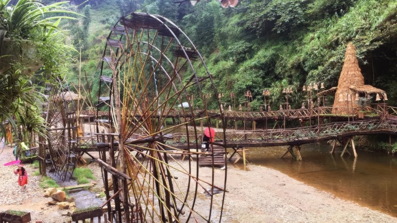 Day 9 Wander Through The Enchanting Paths Of Cat Cat Village