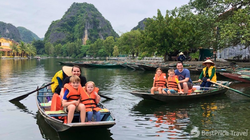 Day 9 Take A Boat Ride To Explore The Majestic Tam Coc