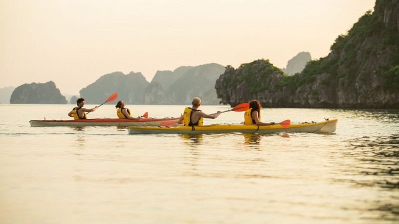 Day 3 Kayak Through The Emerald Water Of Halong Bay